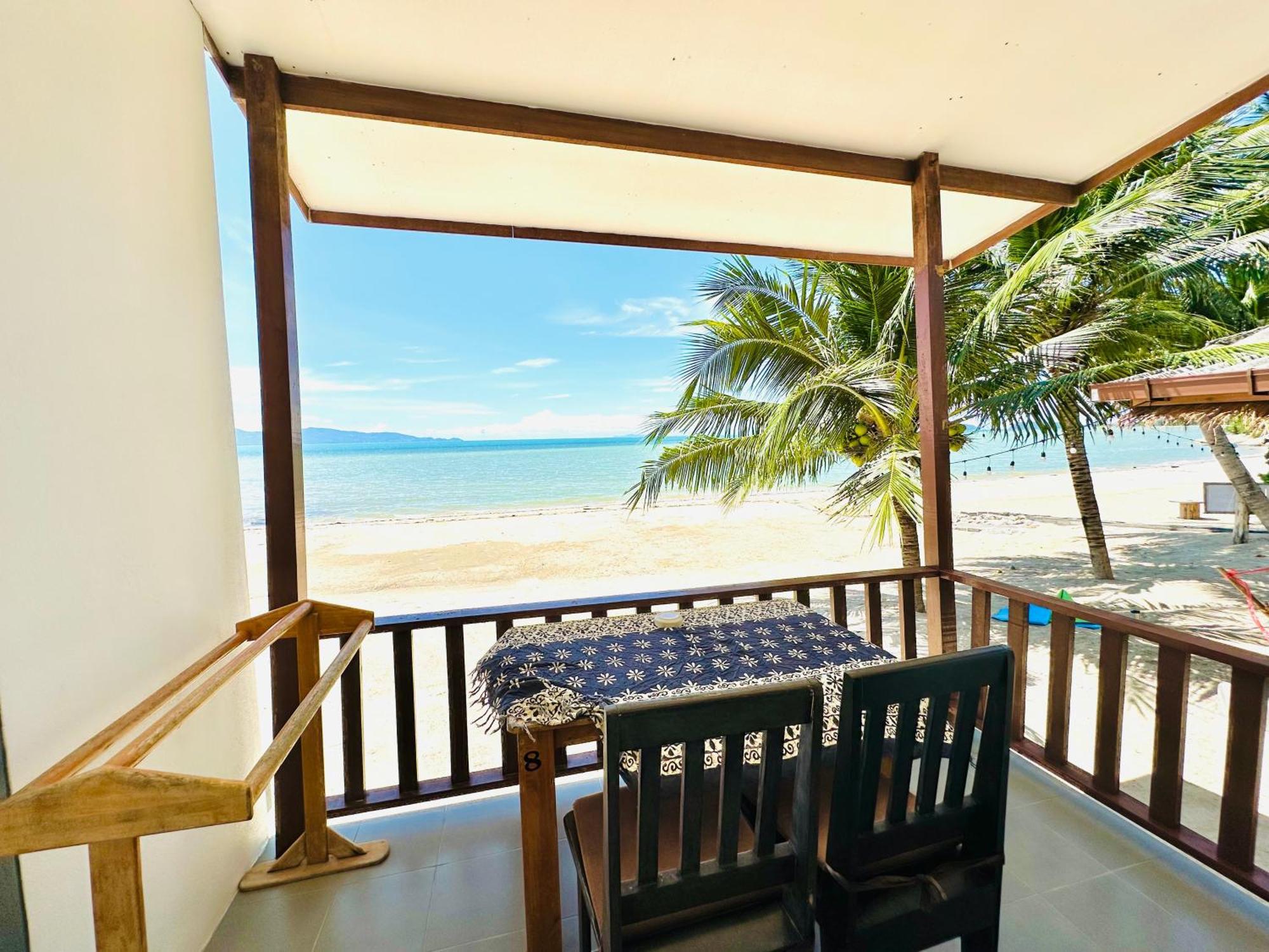 The Scenery Beach Resort Baan Khai Eksteriør billede