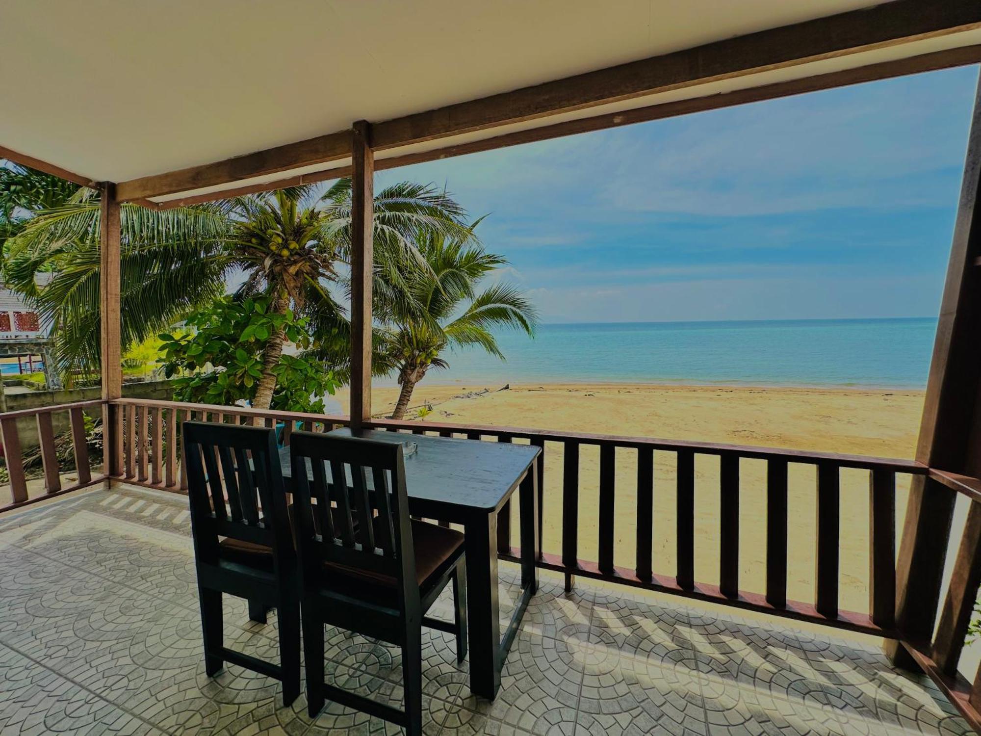 The Scenery Beach Resort Baan Khai Eksteriør billede
