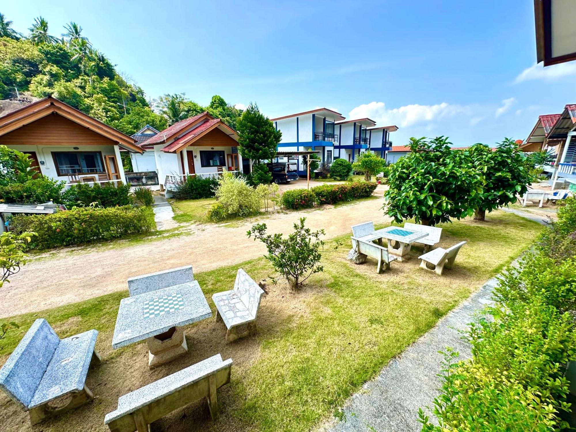 The Scenery Beach Resort Baan Khai Eksteriør billede